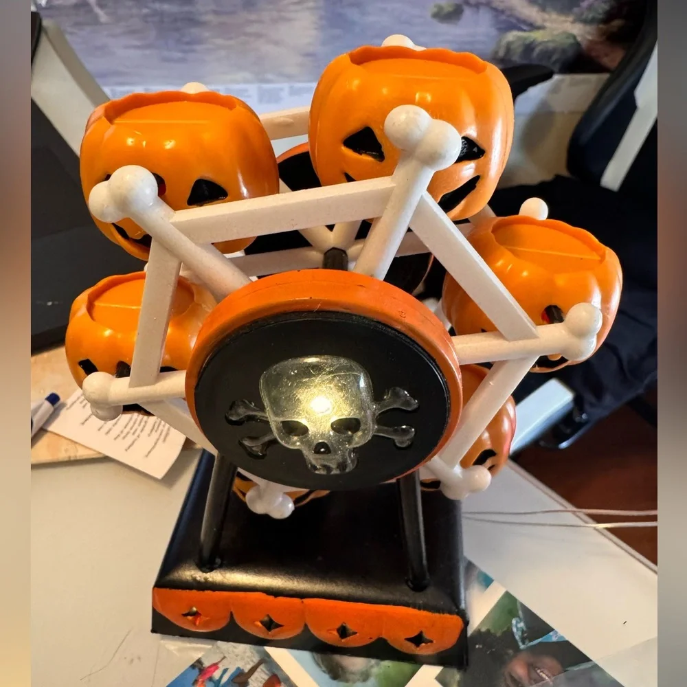 Target Halloween Hyde & EEK 2023 Lit Ferris Wheel, New With Tags!